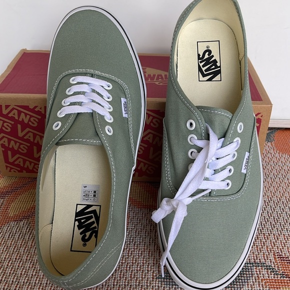 Vans Men’s Authentic Color Theory Iceberg Green 
VN000BW5CJL
Sneakers - Picture 12 of 16